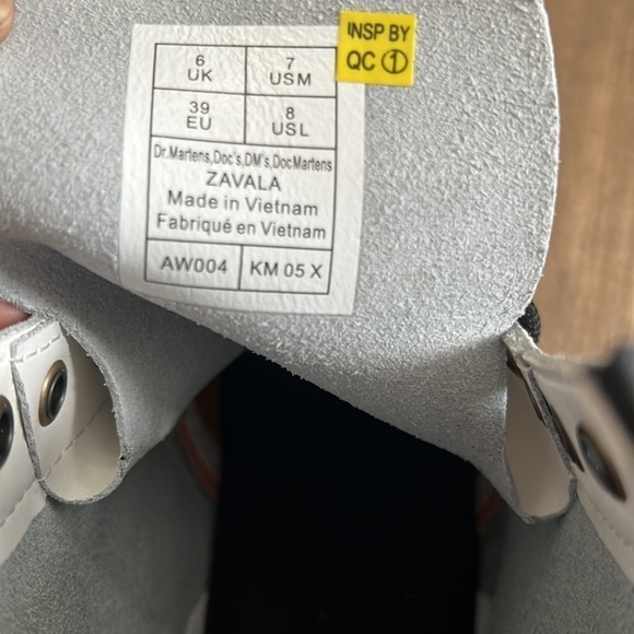DR MARTENS *New* Zavala White 8 Eye Combat Leather Boots Lug Sole Lace U… - Picture 9 of 10